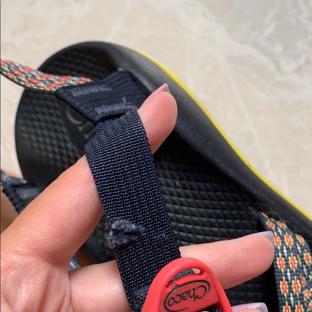 chacos - Picture 4 of 4